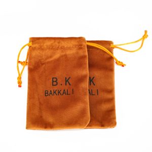 Custom Logo Printed Velvet Drawstring Bottom Cosmetic Pouch Brown Soft Velvet Gift Packaging Dust Bag