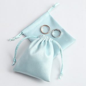 Key Chain With Bag Bracelet Jewelry Gift Bag Suede Velvet Small Drawstring Jewellery Bag Green