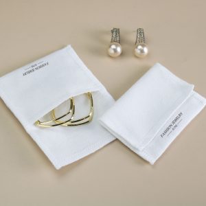 Luxury Embroidered Elegant Look Protective Travel Organizer Custom Branding Jewelry Display Cotton Envelope Pouch