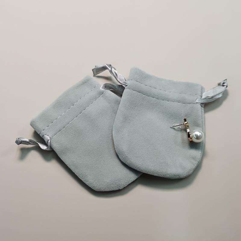 Wholesale Custom Logo Black Flannel Velvet Pouch Gift Drawstring Bag Packaging Velvet Jewelry Pouch