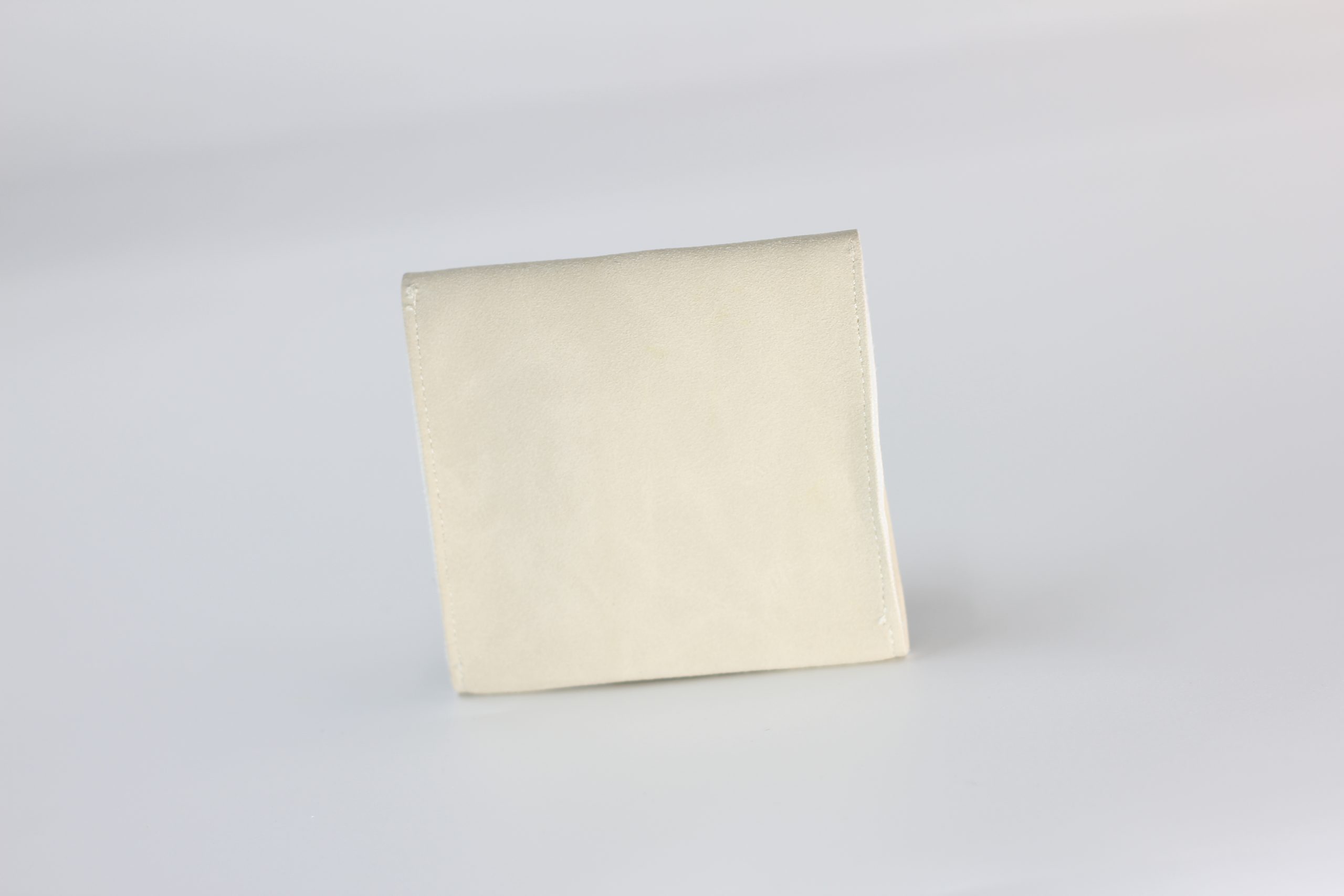 White soft velvet gift packaging bag, customizable LOGO accessory packaging bag from the factory - 图片 2