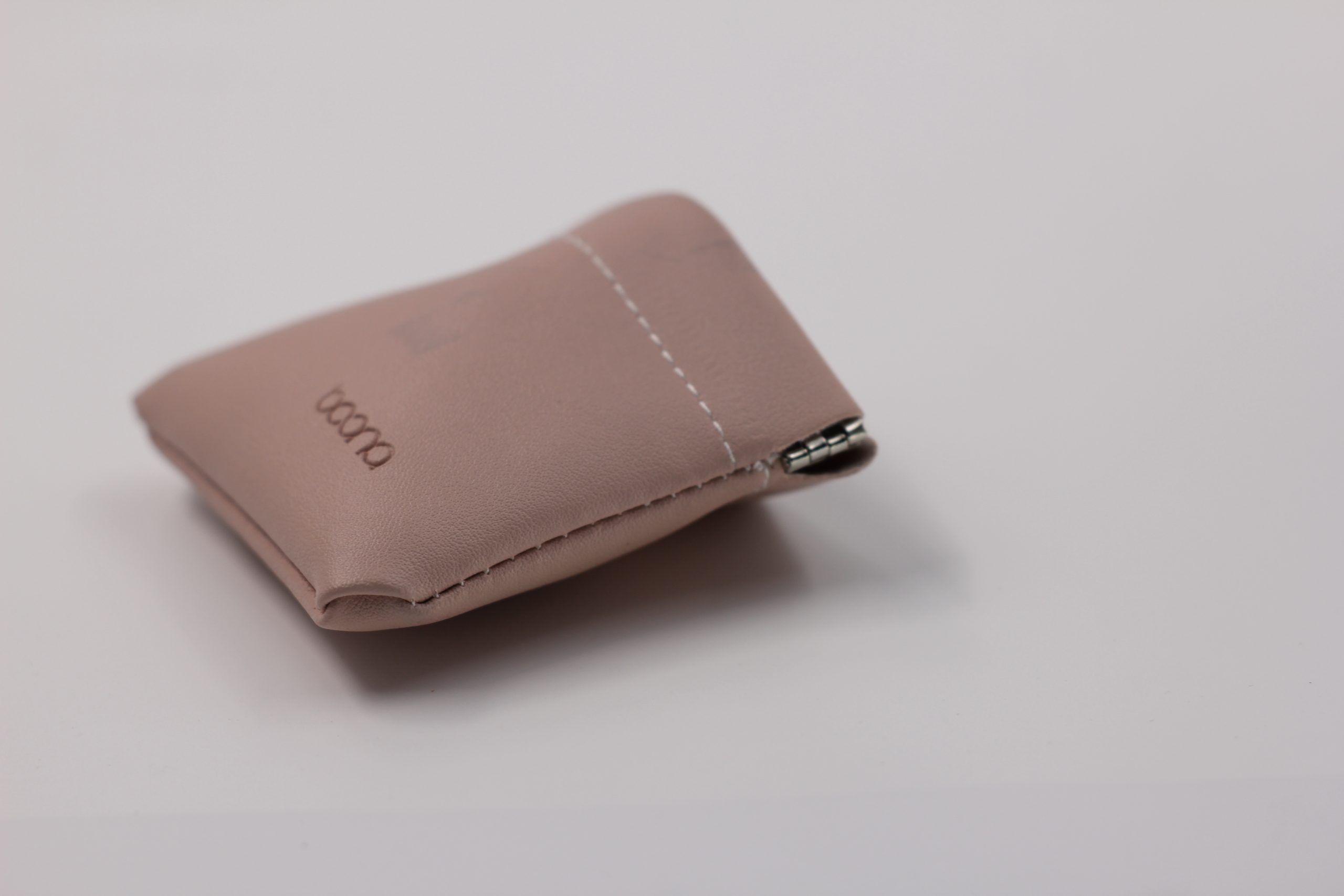 Customized light pink leather gift packaging bag from a factory in China - 图片 4