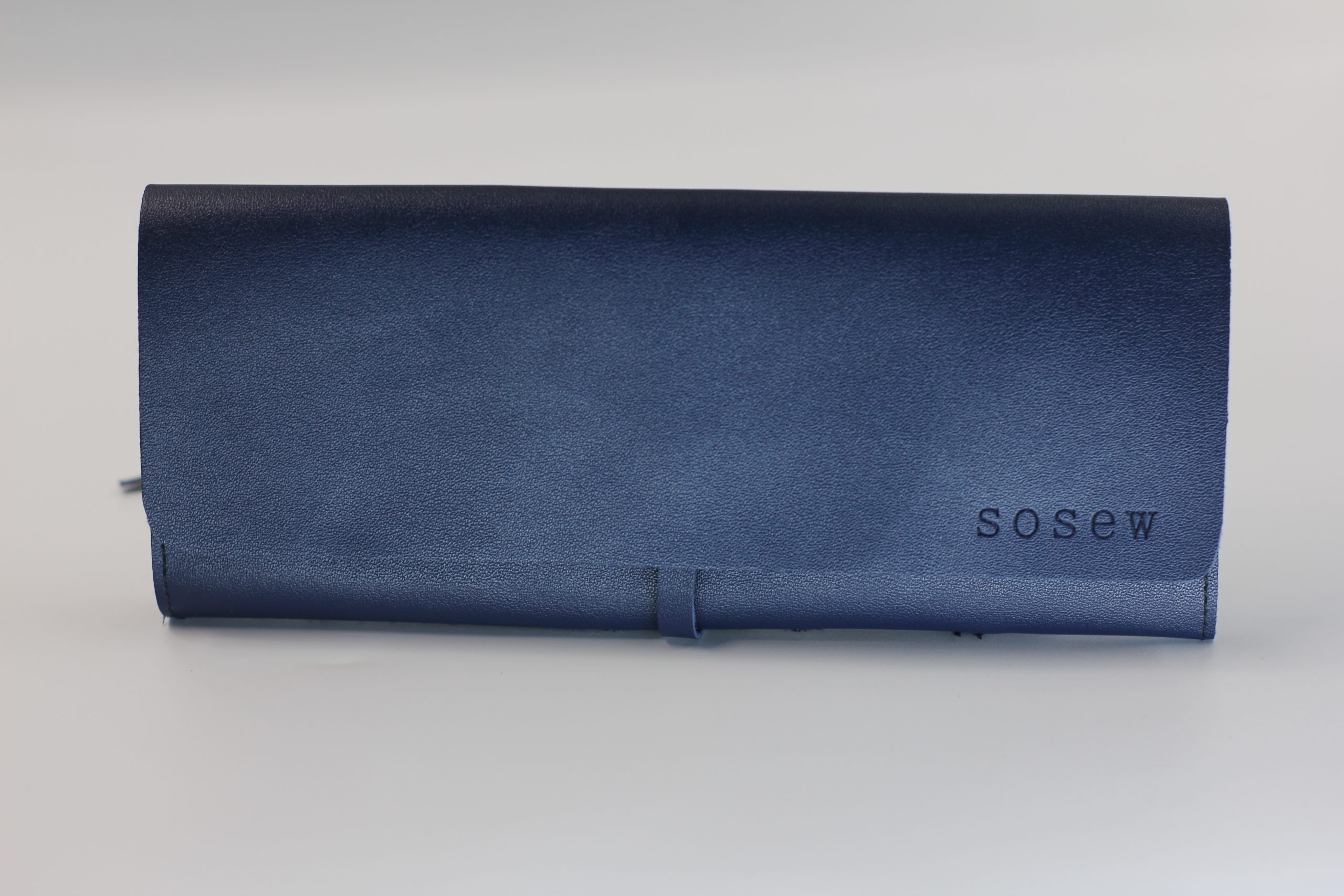 Customized packaging bag factory, offering high-end dust-proof bags that can be customized