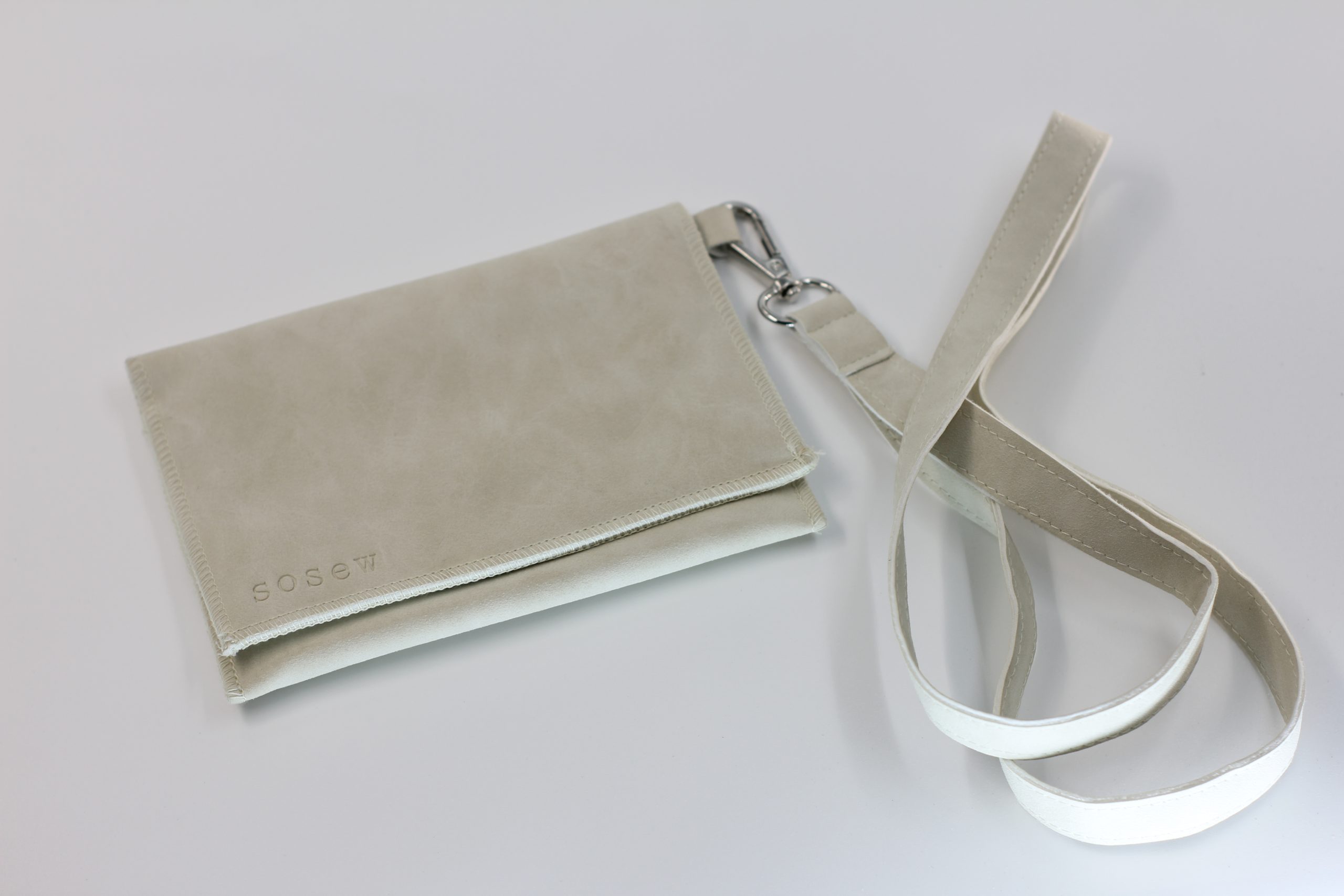 Customized factory for packaging gift bags, offering high-end dust-proof bags that can be customized